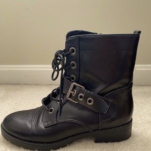 Black buckle boots- Size 8. Good condition.